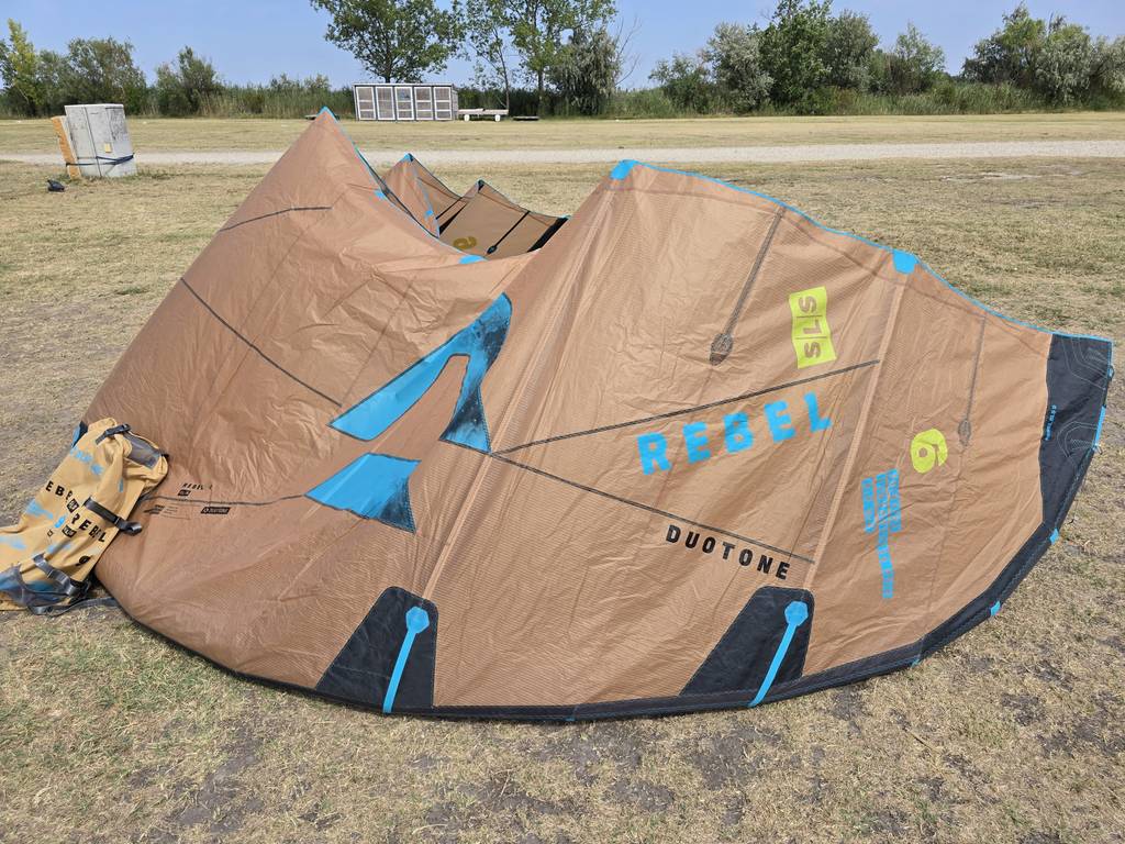 Gebraucht Duotone Rebel SLS 2026 Kite 9 m² Sand_Turpuoise 01_2