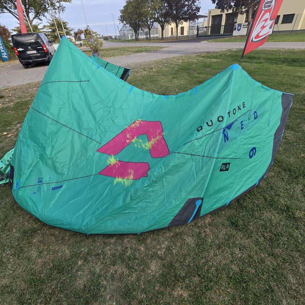 Gebraucht Duotone Neo SLS 2026 Kite 9 m² Green_Pink_2