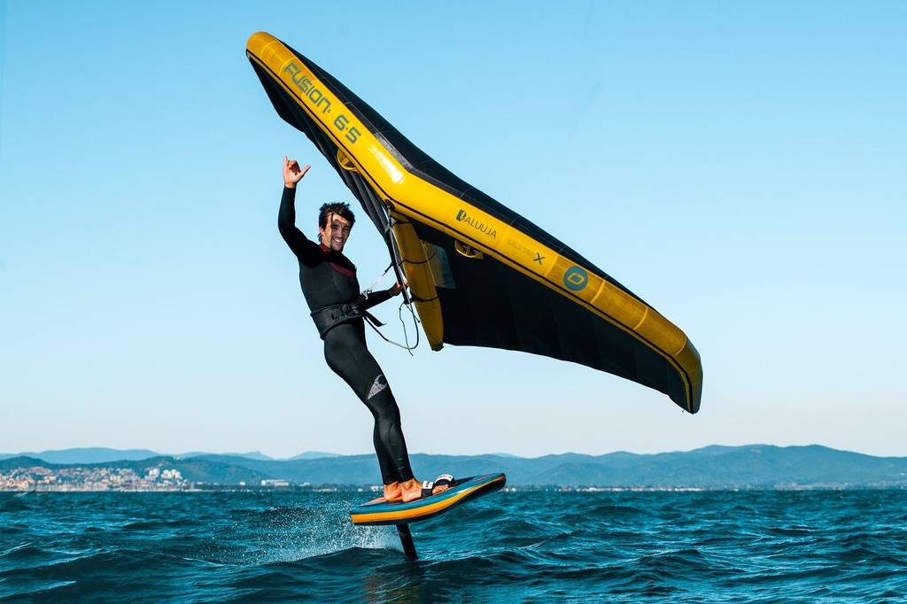 Ozone Wing Fusion V3 Ultra-X Action 4