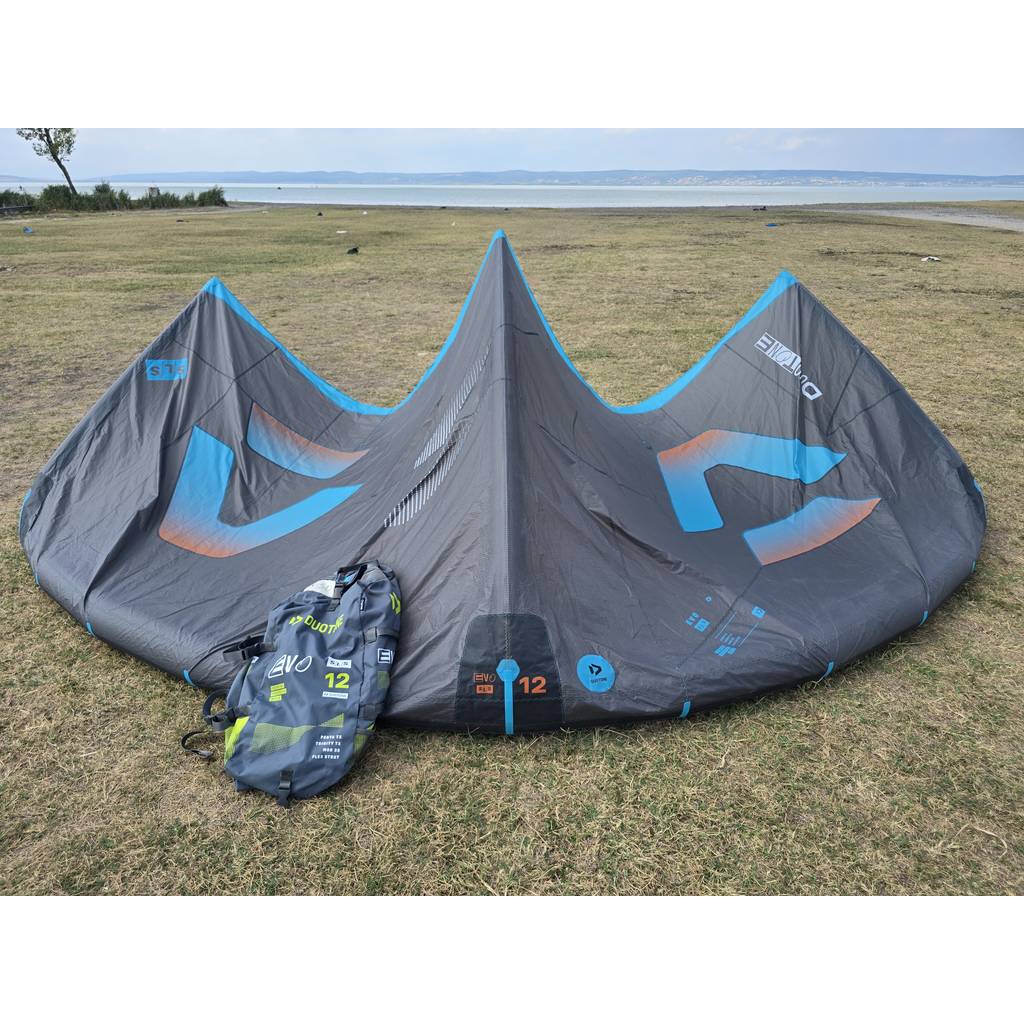 Gebraucht Duotone Evo SLS 2026 Kite 12 m² Dark Grey/Turquoise
